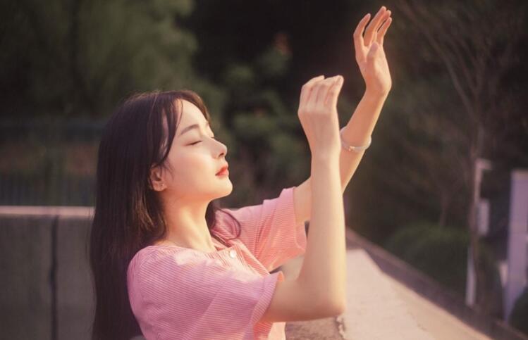 女人怎样做提升自己的魅力和气质