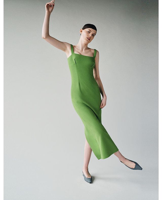 2022早春服装报导:满载50年代末气息,Emilia Wickstead充满乐趣的复古服装