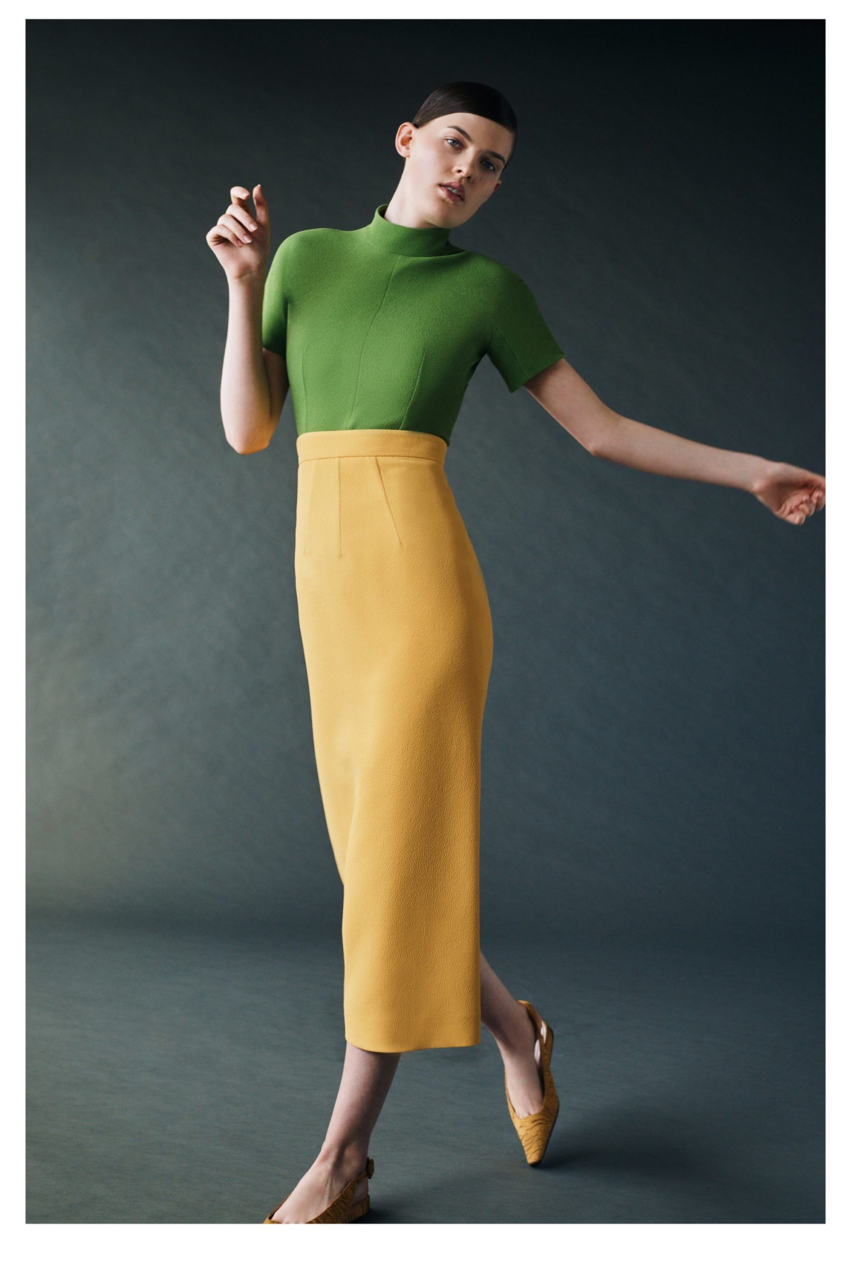 2022早春服装报导:满载50年代末气息,Emilia Wickstead充满乐趣的复古服装