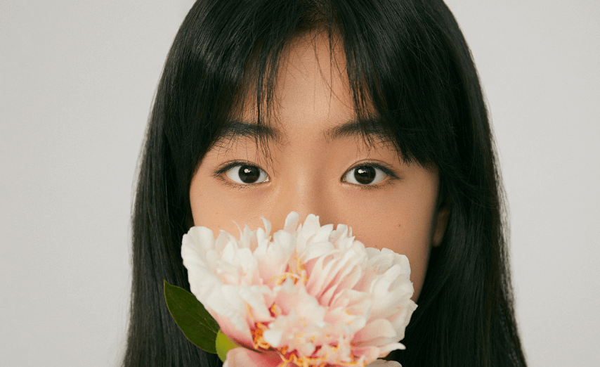 佟大为女儿最新写真片曝光,童趣造型很有公主感,一看就有教养