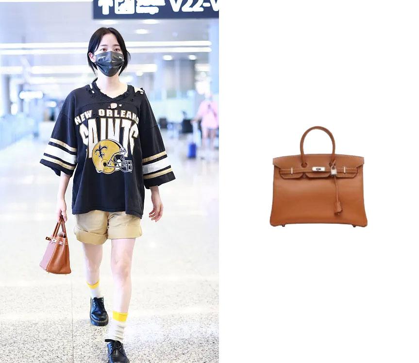 欧阳娜娜咖啡店门口摆拍，穿卫衣直筒裤镜头下像网红