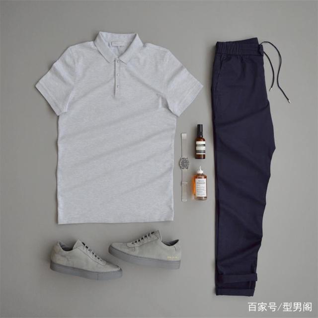 男人怎么穿?灰色短袖简约、气质还舒服!