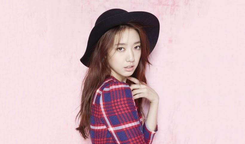 韩国演员朴信惠青春靓丽写真图片