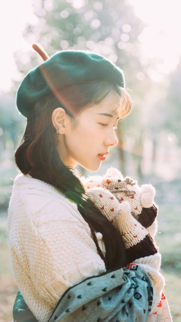 男同桌上课突然袭击我 还让我放学去他家里