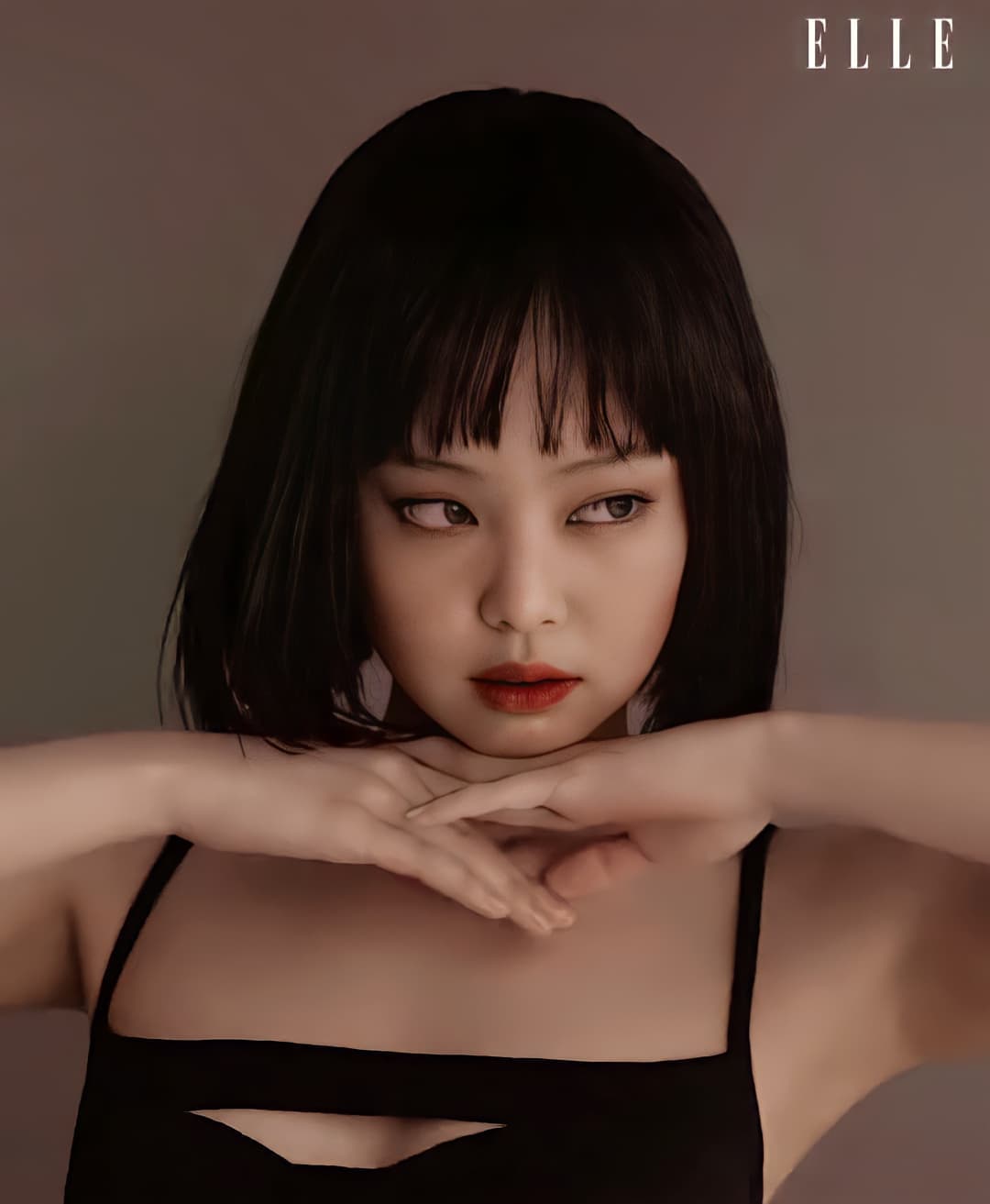 Jennie再次登韩版《Elle》，这次的发型可爱性感太撩人