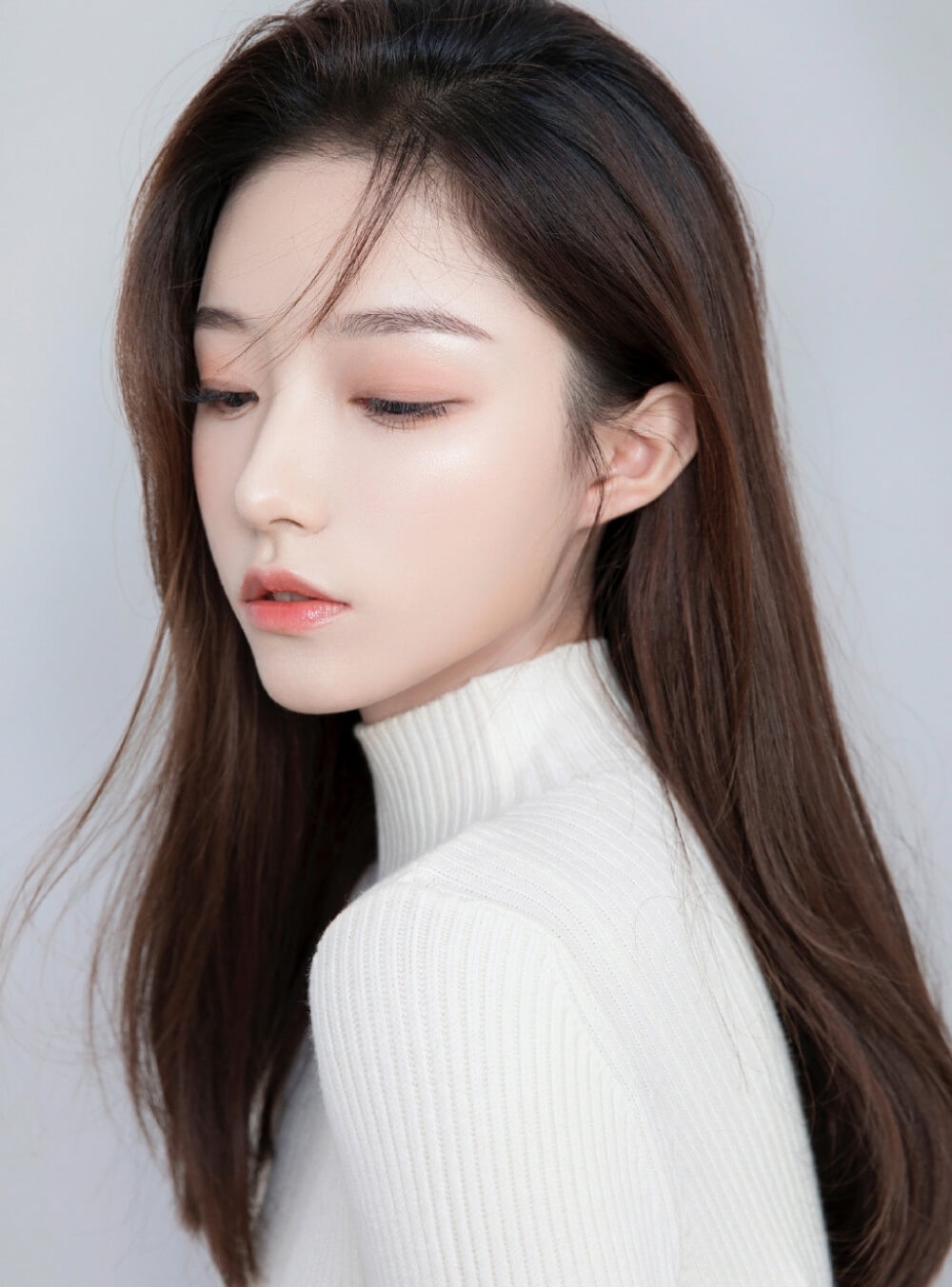 神仙颜值的气质美女写真图片