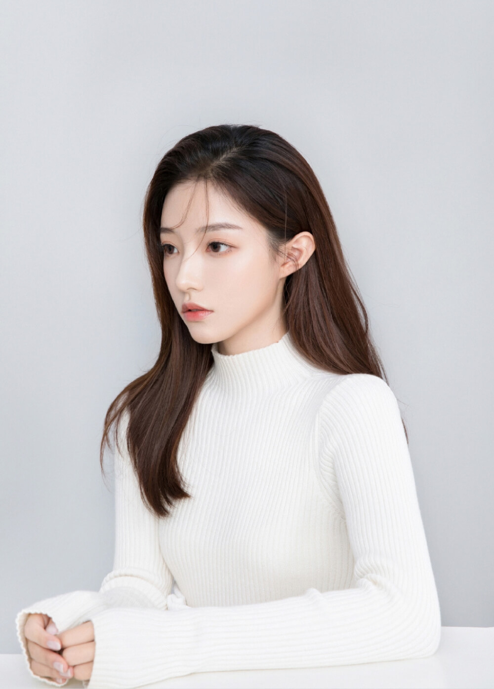 神仙颜值的气质美女写真图片