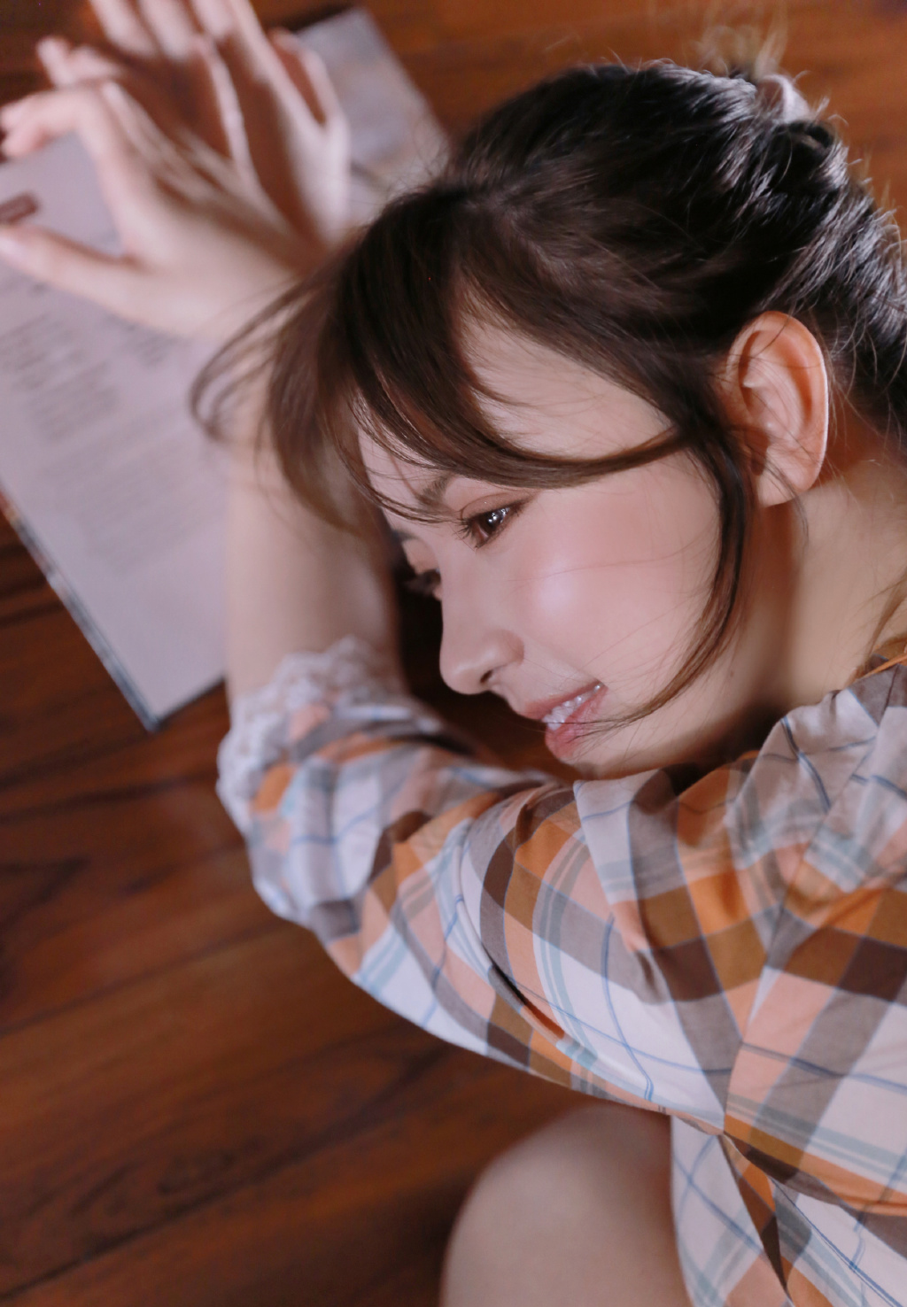 上课时和同桌做污污的事 我把数学课代表做哭了