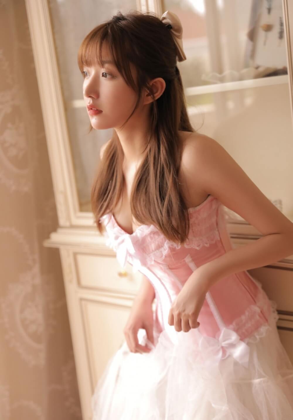 老公上级去家里要了我 忍不住背着老公出差和领导做