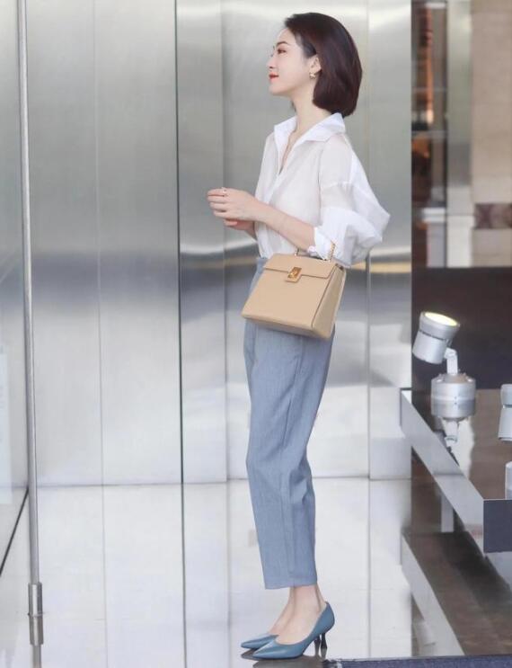 休闲九分裤搭配什么衣服好看?