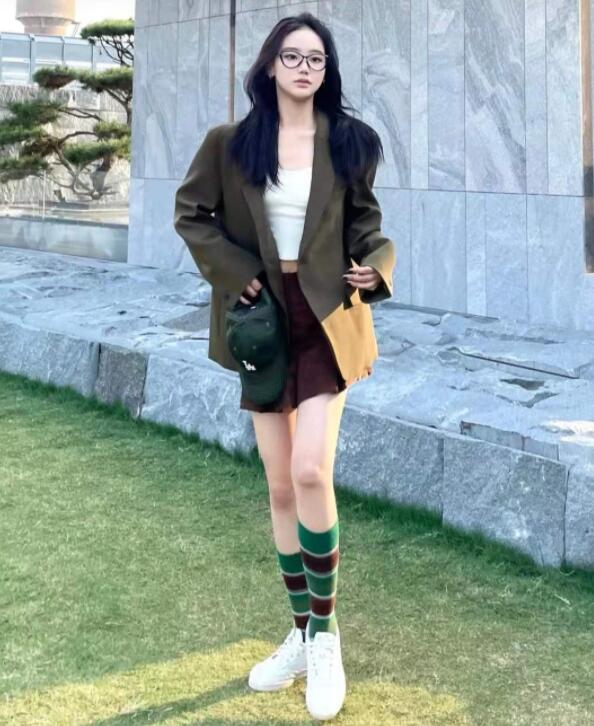 早秋女生穿什么样的衣服好看?