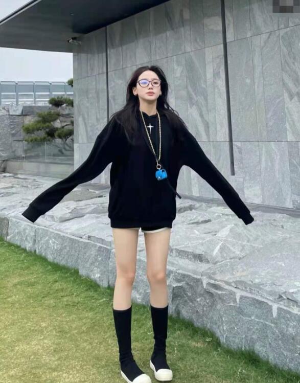 早秋女生穿什么样的衣服好看?