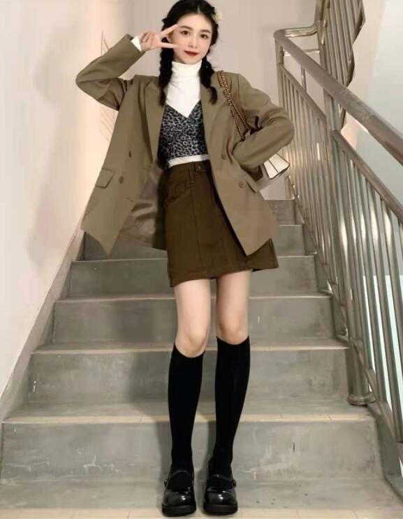 早秋女生穿什么样的衣服好看?