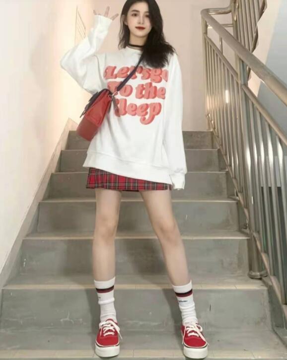 早秋女生穿什么样的衣服好看?