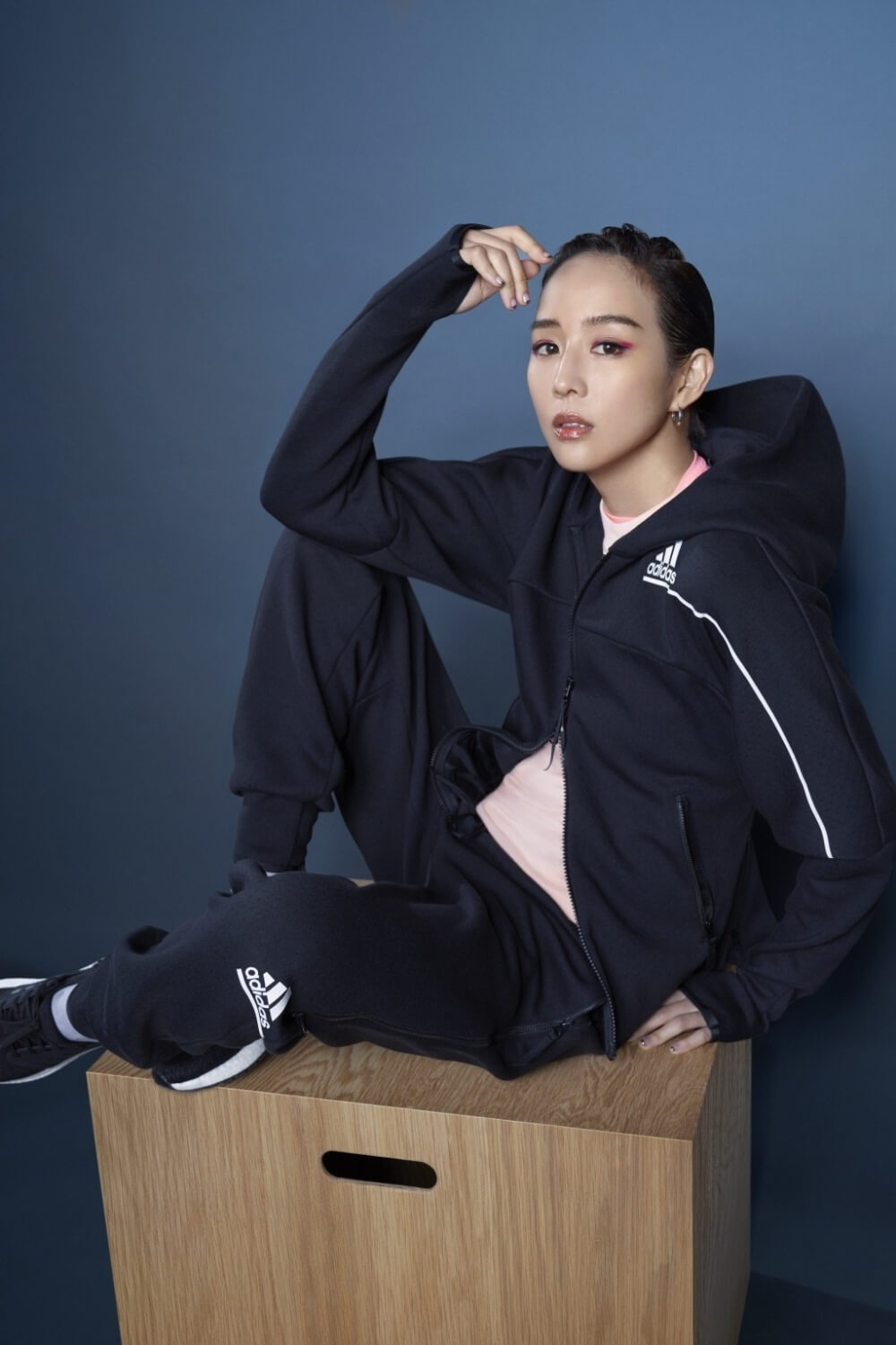 运动女神张钧甯率性写真图片