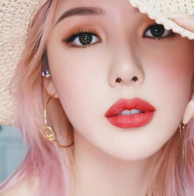 女生是不是需要化妆？