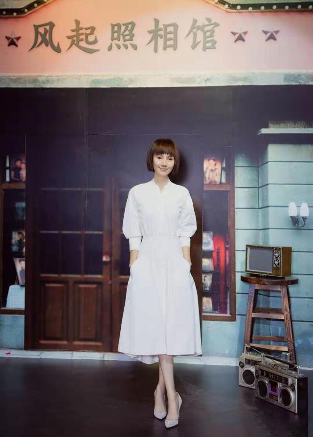 2021年夏天流行这4双鞋，搭连衣裙清凉还好看