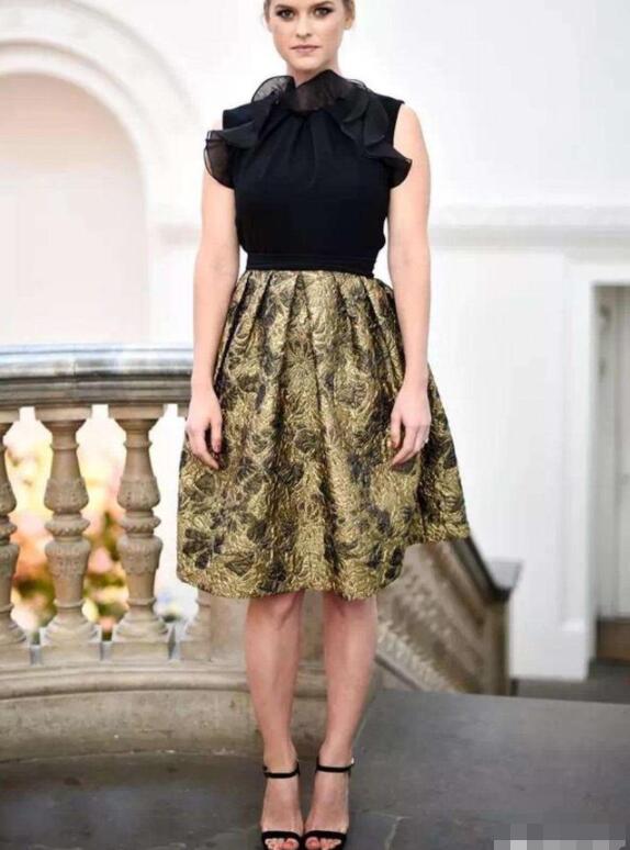 有点胖的女生要怎么穿衣打扮好看?有小肚子的女生要怎样选择衣服?