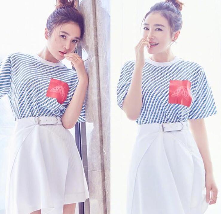 条纹短袖要怎样穿搭才好看?