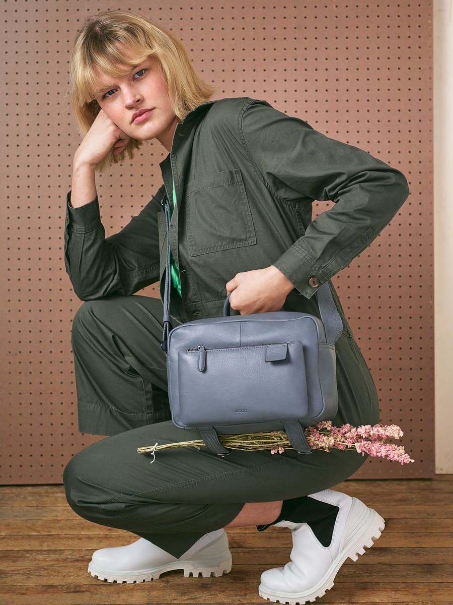 将“以履适足”的精神融入北欧美学:ECCO 全新支线 ECCO Leather Goods