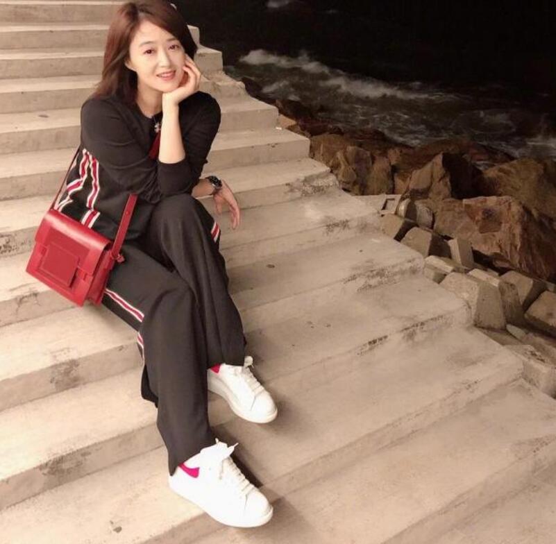 胸大的女生应该如何穿出高级感？