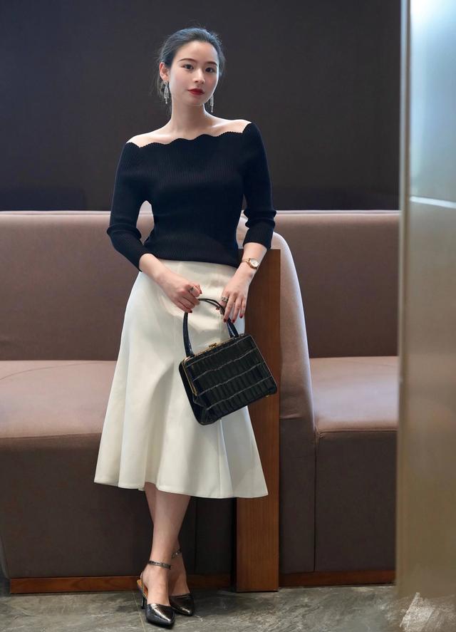 35岁的女人要怎么穿衣打扮才适合呢?