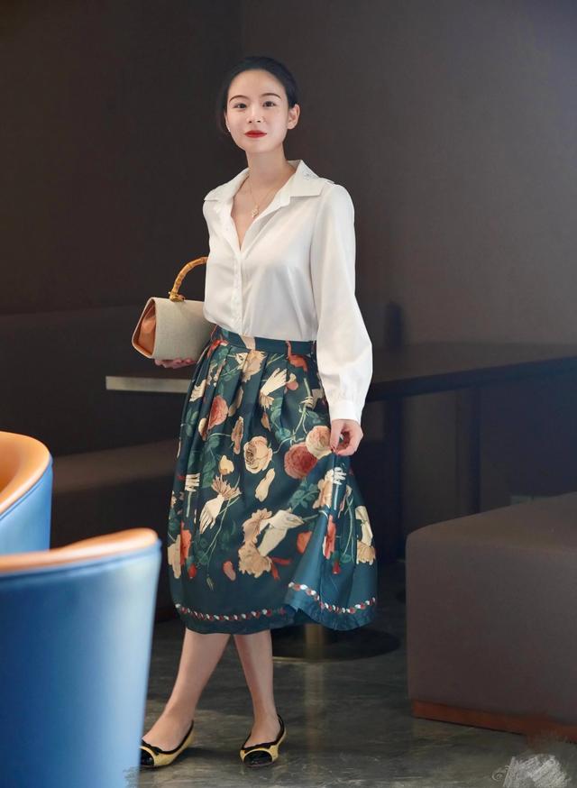 35岁的女人要怎么穿衣打扮才适合呢?