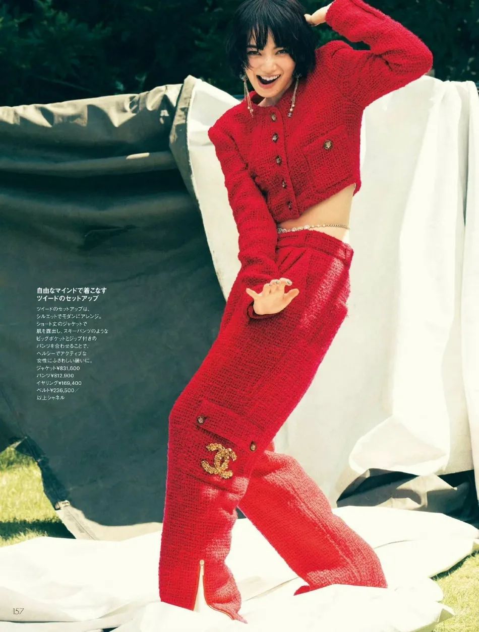 日本女星小松菜奈最新写真超美！魔鬼身材太性感妖艳