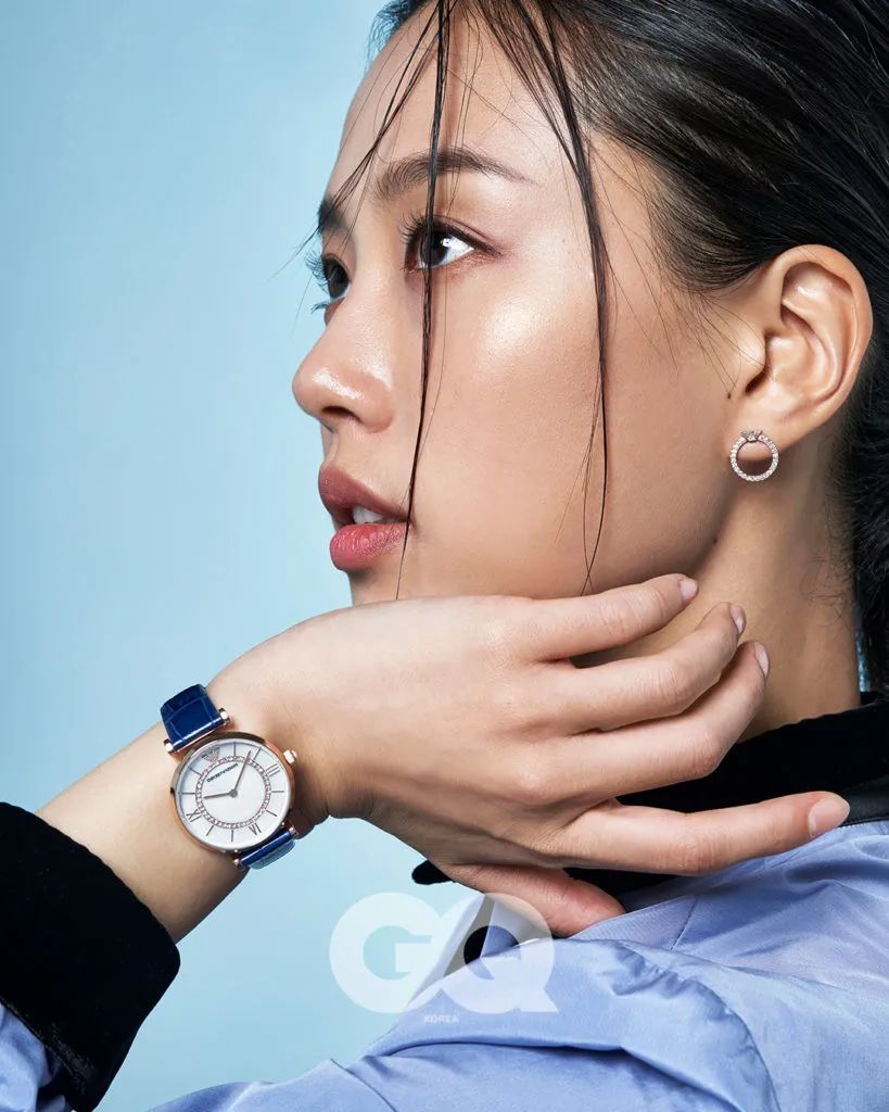 韩国女星高敏诗杂志美图!英姿飒爽太靓丽