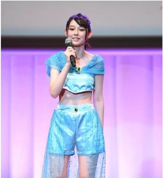 神似千年一遇的女神!日本14岁初中生获得美少女大赛冠军!