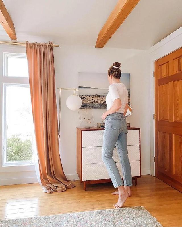 同样是穿牛仔裤，为什么你就穿不出时髦感？