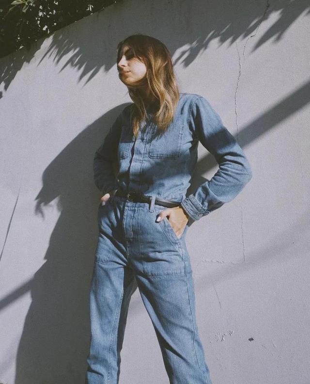 同样是穿牛仔裤，为什么你就穿不出时髦感？