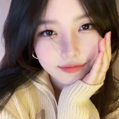 公交车里撞了我八次 男朋友说穿裙子做事才方便