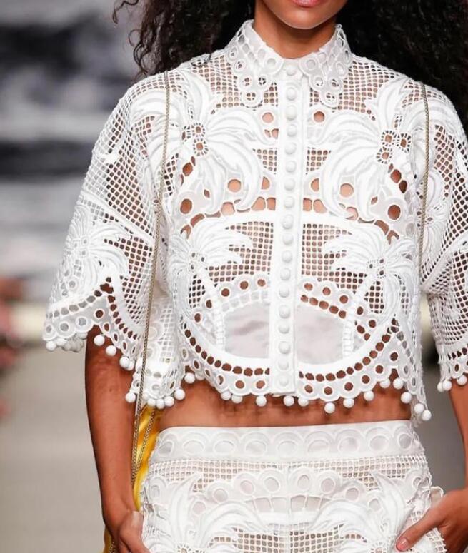 女人要如何穿衣打扮才能性感又不轻佻?