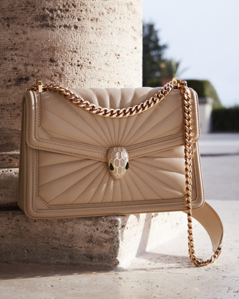 以罗马与爱的名义，BVLGARI绽放热力2022春夏手袋单品系列