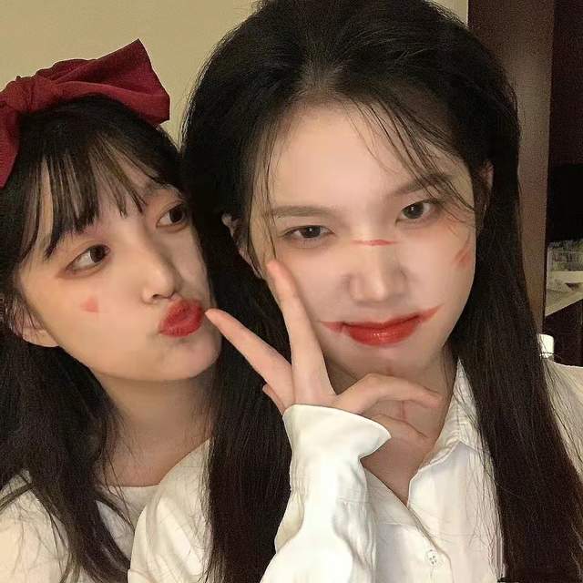 冯晓菲汪佳翎出柜交往 为爱退团粉丝祝福