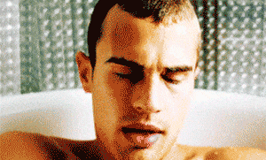 怎样用手把男生弄舒服，让他爽到抖的技巧