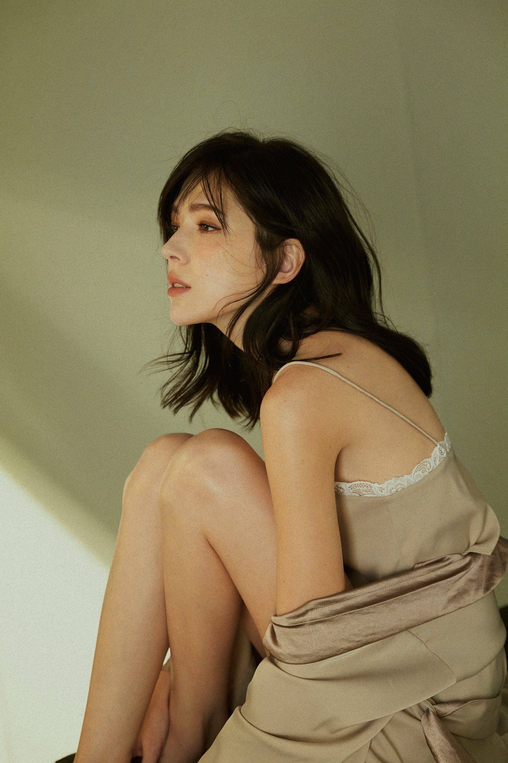 性感得毫不费力许玮甯推出自创品牌anniversary美的女生都心动了