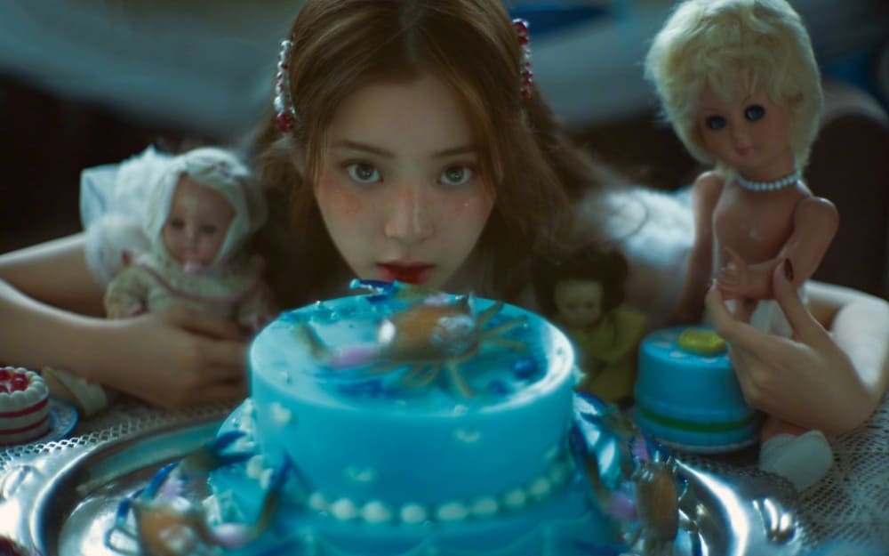 欧阳娜娜奇幻童话风时尚杂志高清图片写真