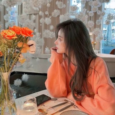 女人喜欢你的五种眼神 两个人互相暗恋的特征