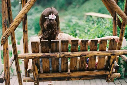 男生兄弟看见你起哄说明什么