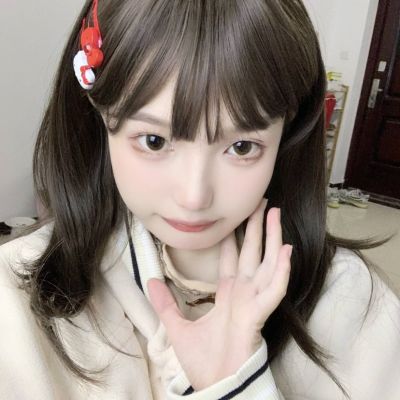 巨蟹女喜欢你的8个预兆