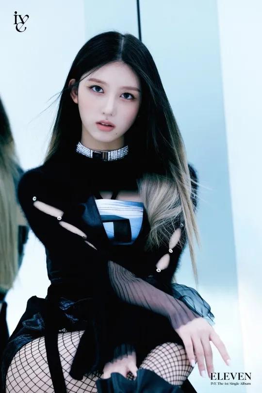 韩国女团IVE靓丽写真!大长腿太性感撩人