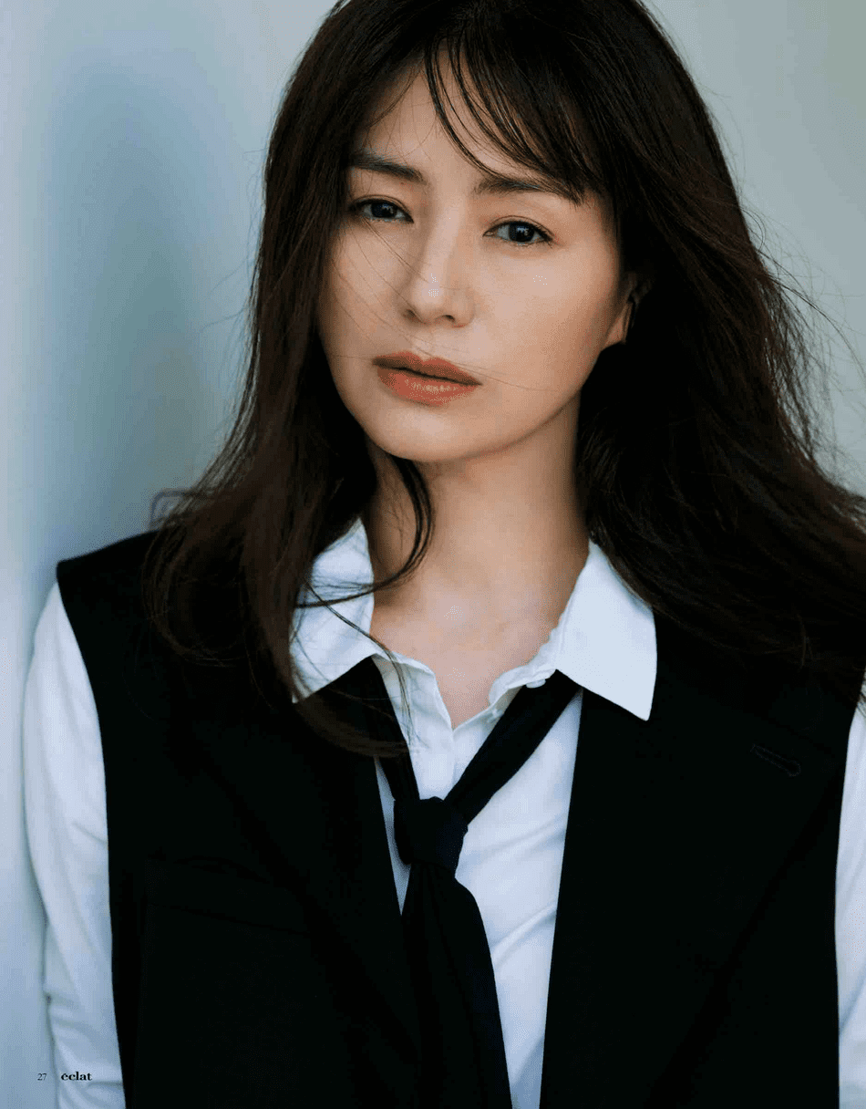 日本女星井川遥杂志美图魅力不俗!最新照片成熟妩媚