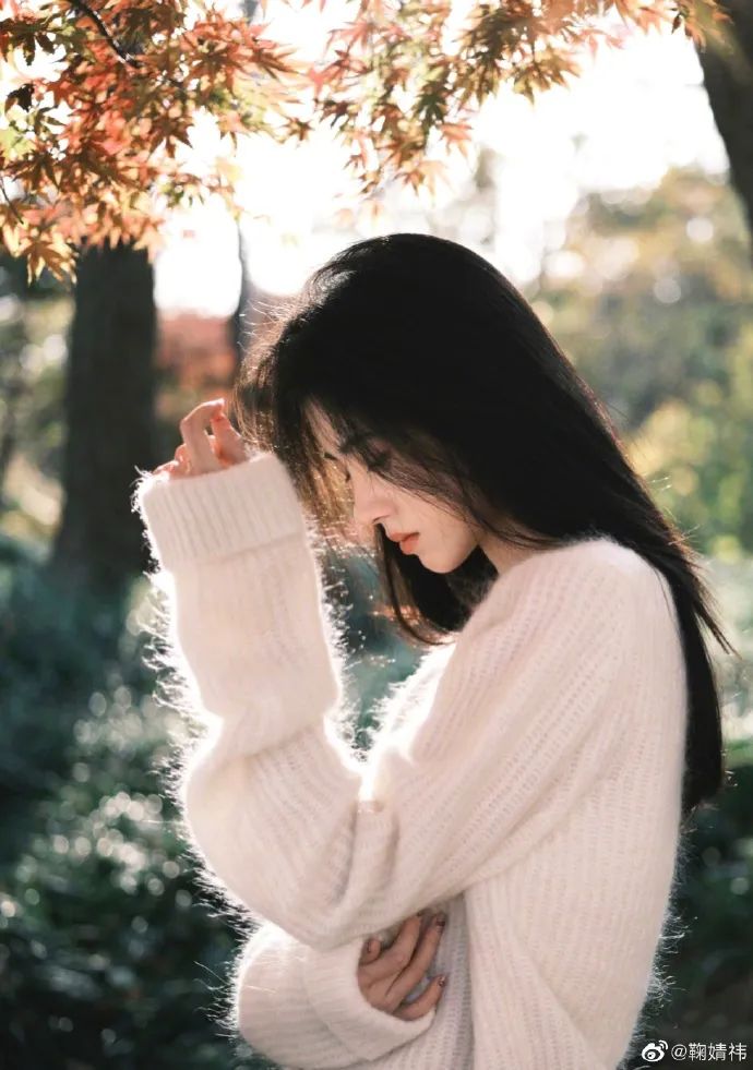 鞠婧祎晒秋日写真超级惊艳！4000年一遇美女美到让人窒息