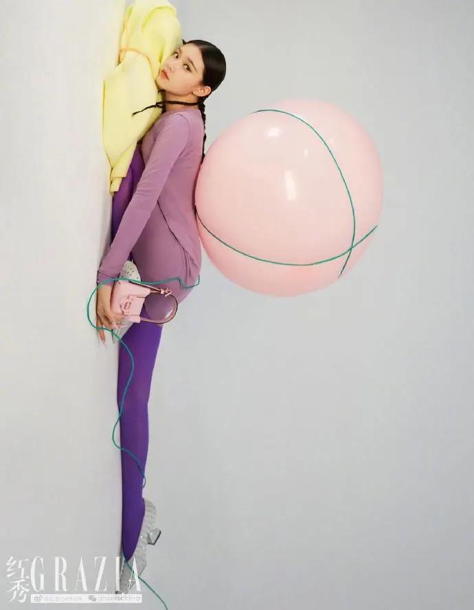 当红女星林允摩登撞色大片超艳丽!性感撩人