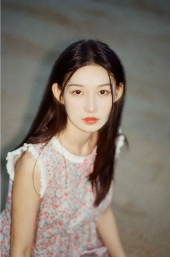 长着一张少女脸的她性格却像糙汉，这反差萌爱了