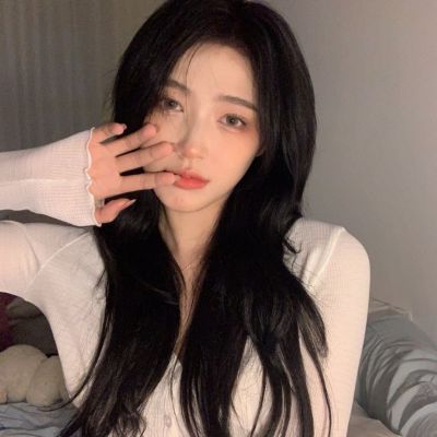 一个男人坚持天天联系你