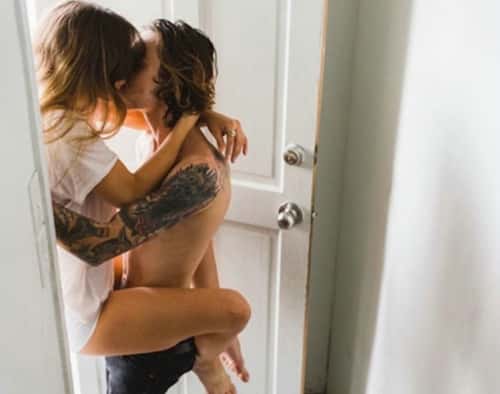 教你3种女上位姿势，让你欲罢不能