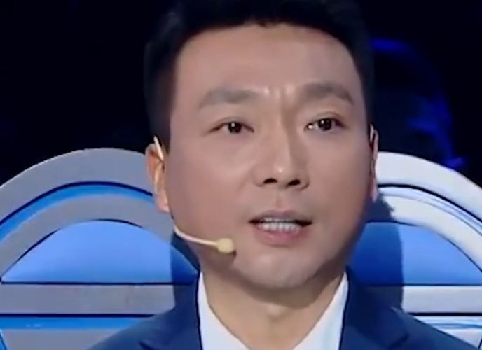 康辉被央视解聘的原因是怎么